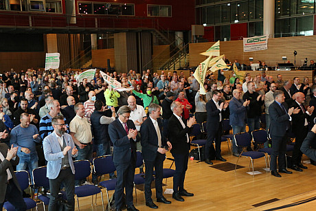 Vollständige Nachricht