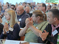 Vollständige Nachricht