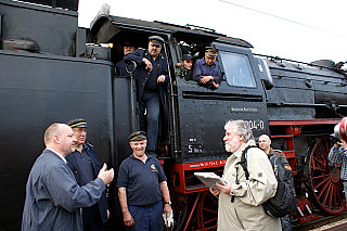 03 2204-0 mit Team, --- Foto:  GDL